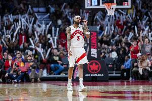 英格拉姆新赛季首秀27分钟 16中7拿到16分9板3助2断&也出现5失误