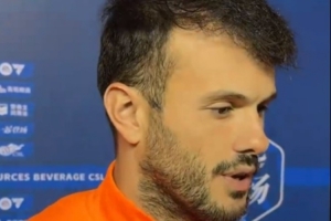 24球领跑射手榜！卡扎伊什维利：没想太多荣誉，主场踢谁都占优