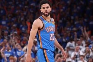 队内替补得分王！阿杰伊-米切尔15中7&三分7中3再砍18分2断