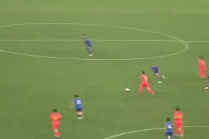 曾经的基耶萨！球迷：只有踢过球的才知道，这一下爬起来有多难