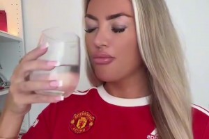 继续整活！曼联女网红：我喝掉了利物浦球迷美味的泪水！
