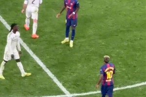 赛后冲突起因！卡瓦哈尔朝亚马尔做闭嘴手势，两队爆发冲突