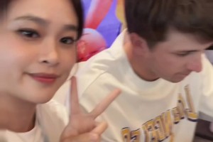 爆砍51+10+9！美女博主晒出此前与里夫斯的同框合影