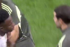 皇马巴萨大规模冲突细节！18岁亚马尔被疯狂嘲讽，慢镜还原过程